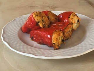 　　　　オンライン料理教室　　　　赤ピーマンの詰め物トマト風味　（夏のレシピ）